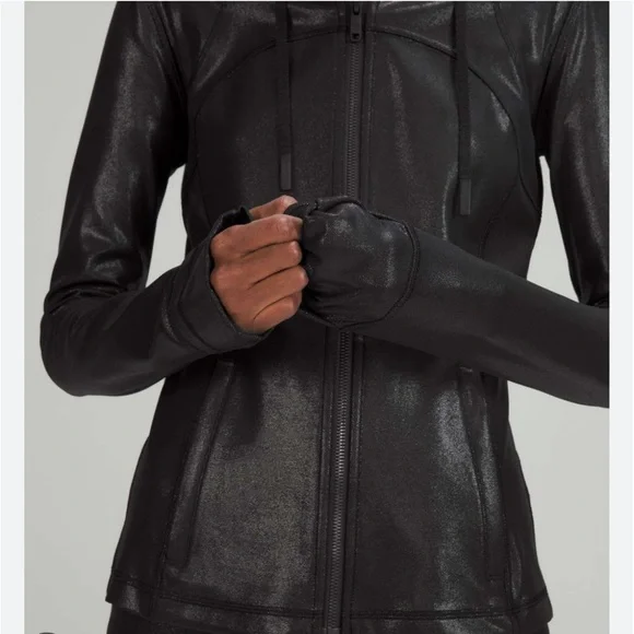 Lululemon hooded define shine size 8 - Picture 3 of 6